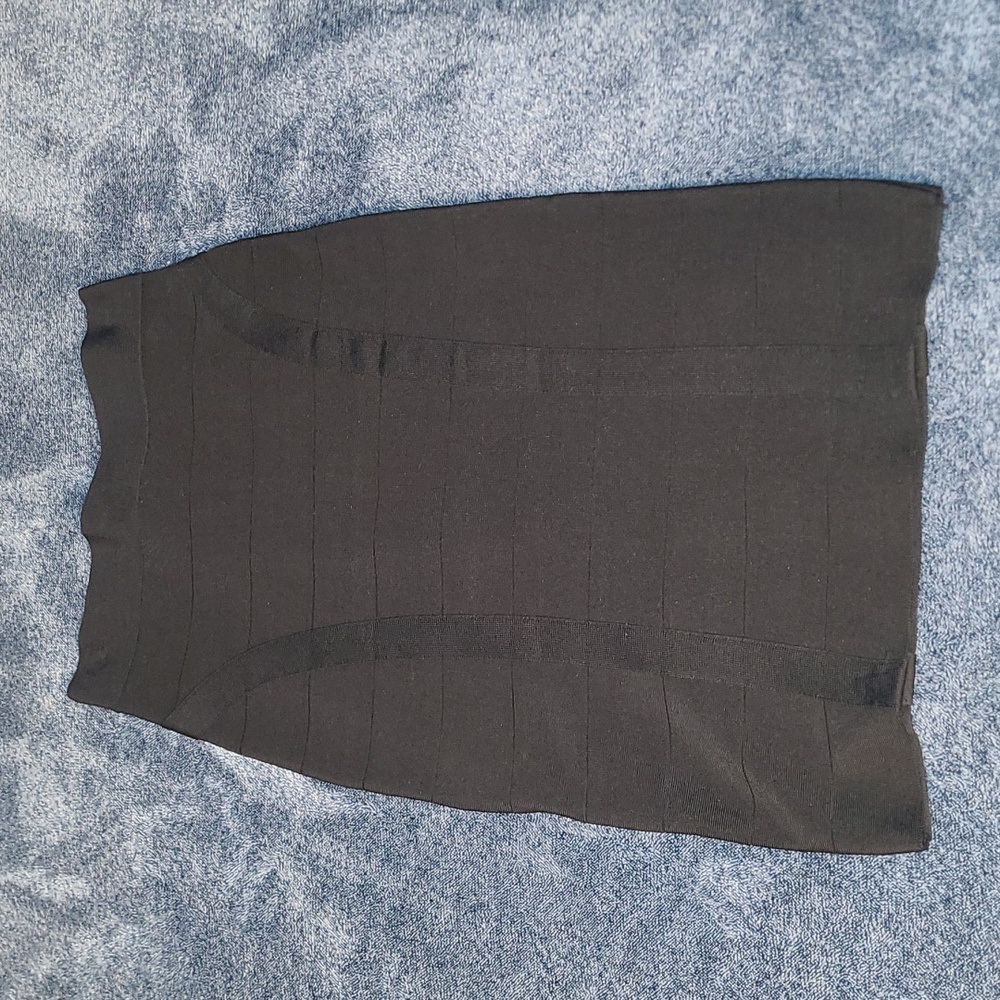 BEBE Petite Pencil Skirt